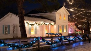 christmas-house- holiday lights