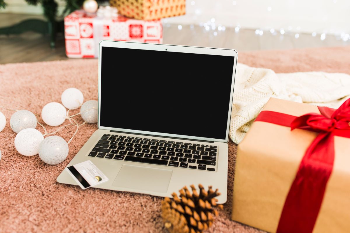 Online holiday Shopping Pitfalls