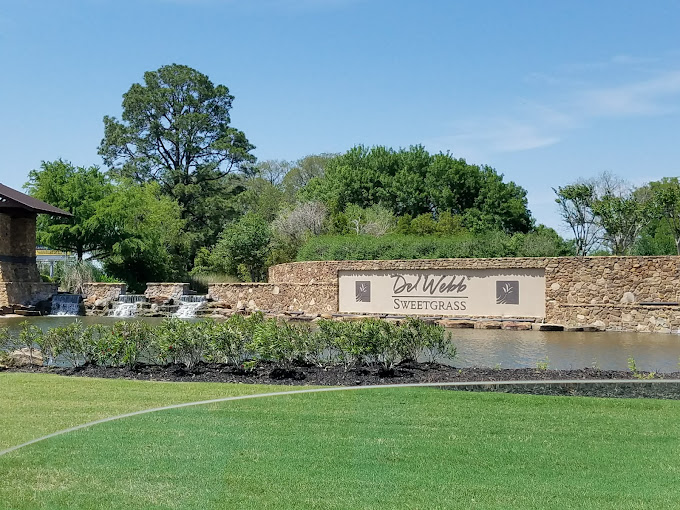 Del Webb Sweetgrass community in Richmond, TX